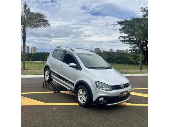 VOLKSWAGEN CROSSFOX 1.6 MI FLEX 8V 4P MANUAL